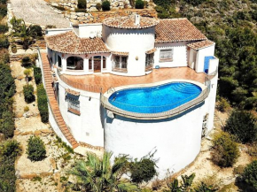 Casa Dalí lot of space, fantastic views and heated pool, El Ràfol D'almúnia